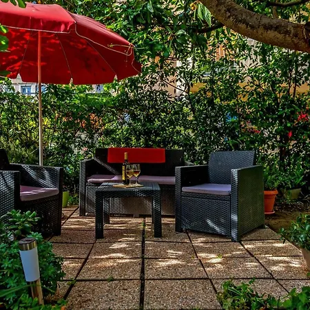 Apartament Emi